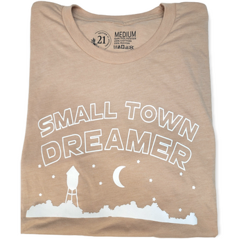 "Small town Dreamer" Short sleeve T-shirt Unisex - Travelers Trade Post